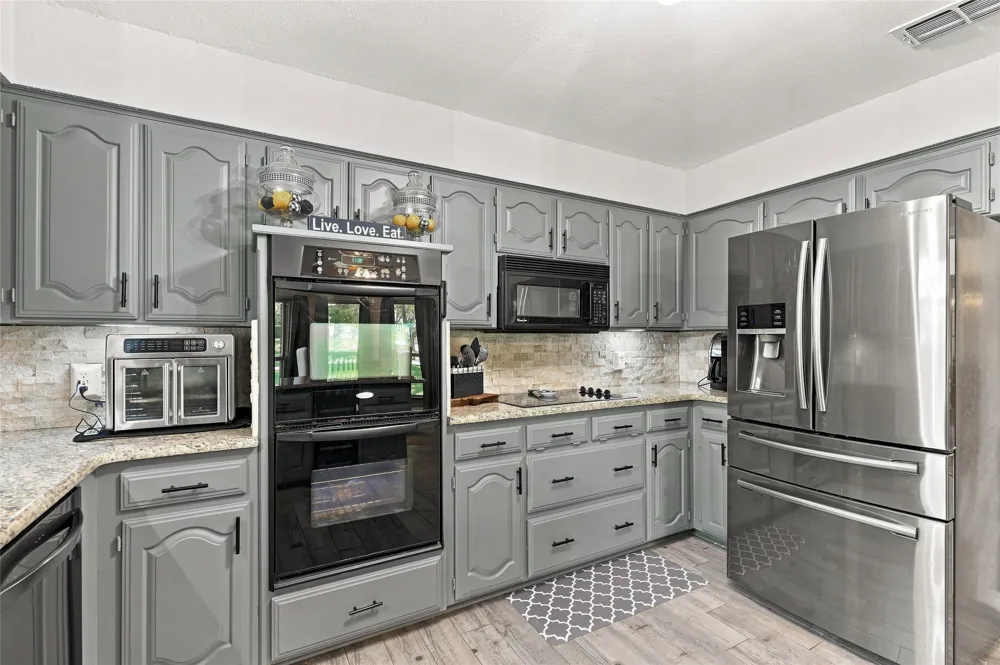 2906 River Crest Street Grapevine, TX 76051