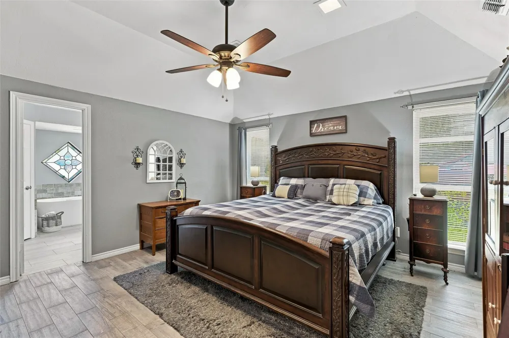 2906 River Crest Street Grapevine, TX 76051