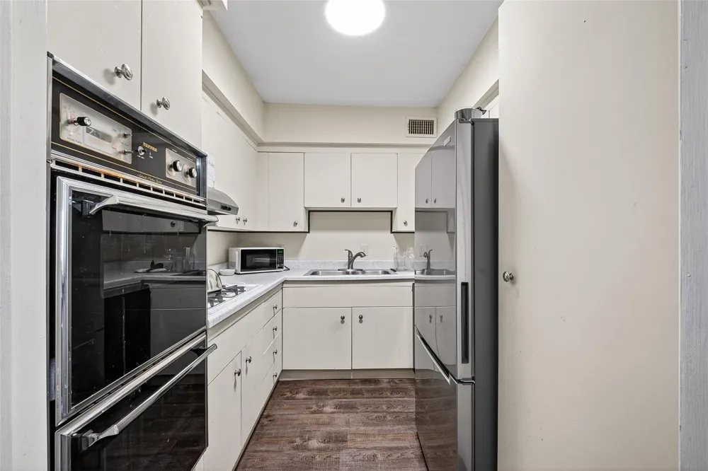 2600 Bellefontaine St Apt D24, Houston, TX 77025