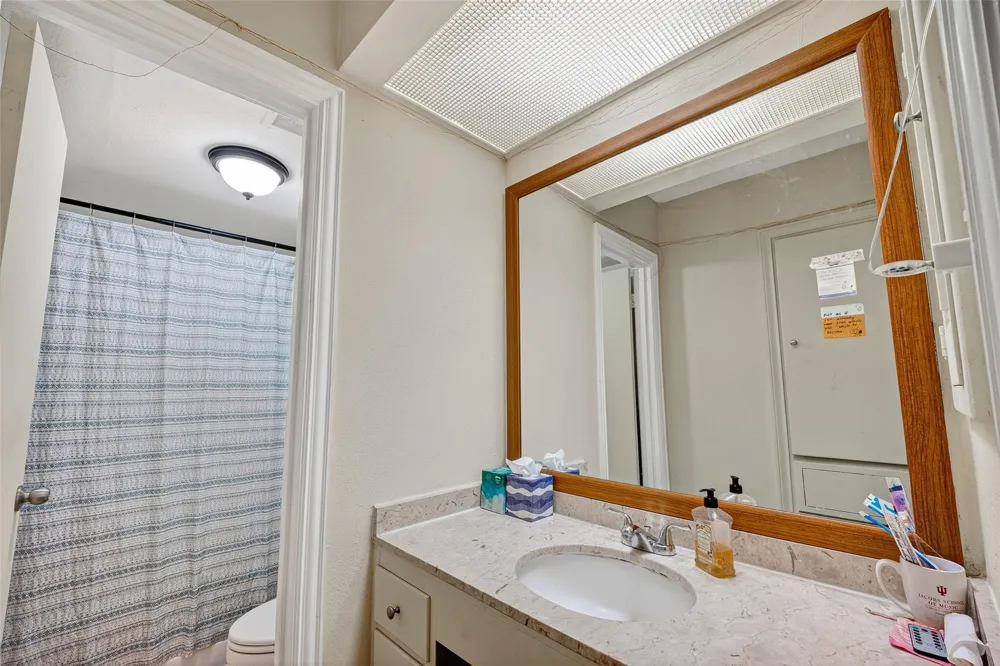 2600 Bellefontaine St Apt D24, Houston, TX 77025