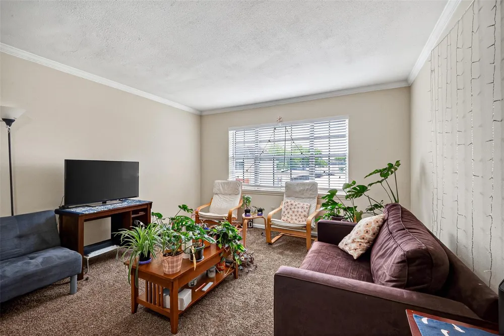 2600 Bellefontaine St Apt D24, Houston, TX 77025