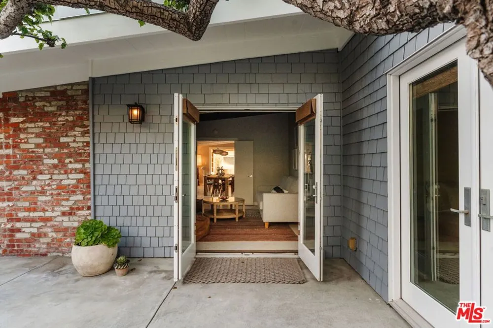 1424 Nathan Lane Ventura, CA 93001