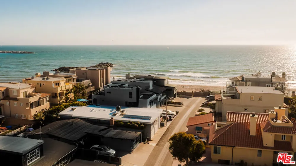 1424 Nathan Lane Ventura, CA 93001