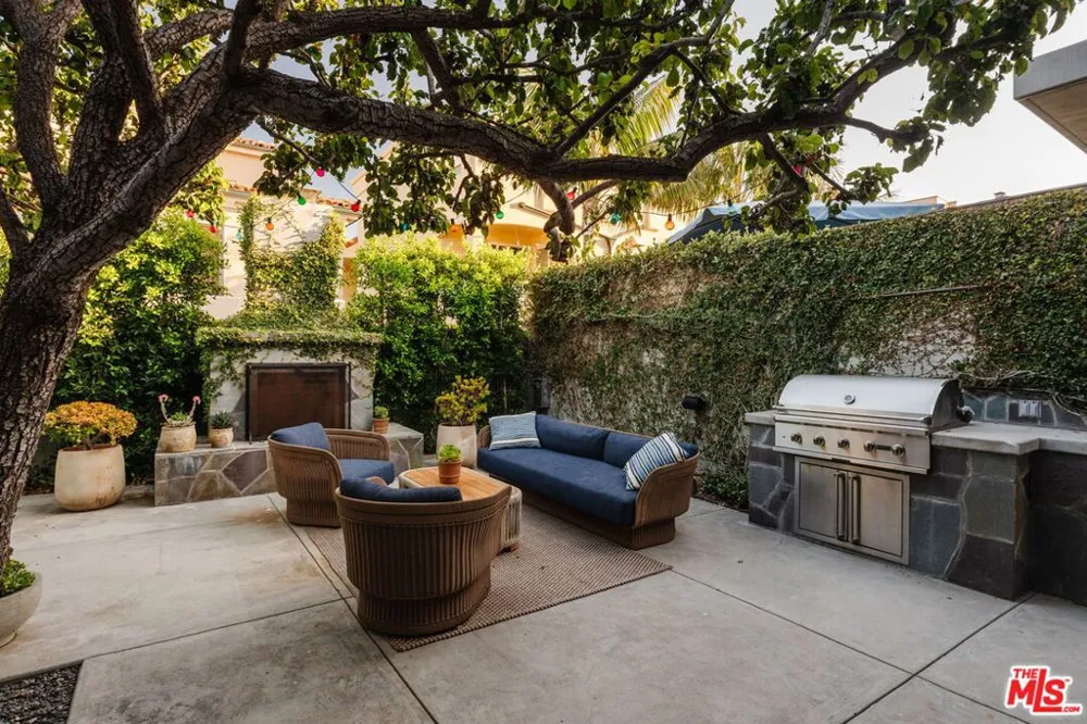 1424 Nathan Lane Ventura, CA 93001