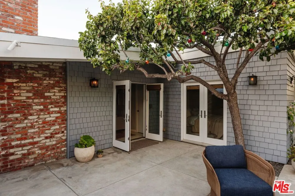 1424 Nathan Lane Ventura, CA 93001