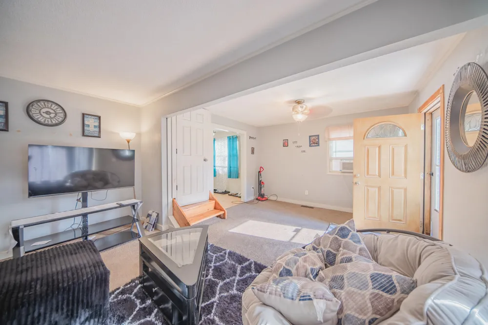 674 Campbell Avenue Ypsilanti, MI 48198