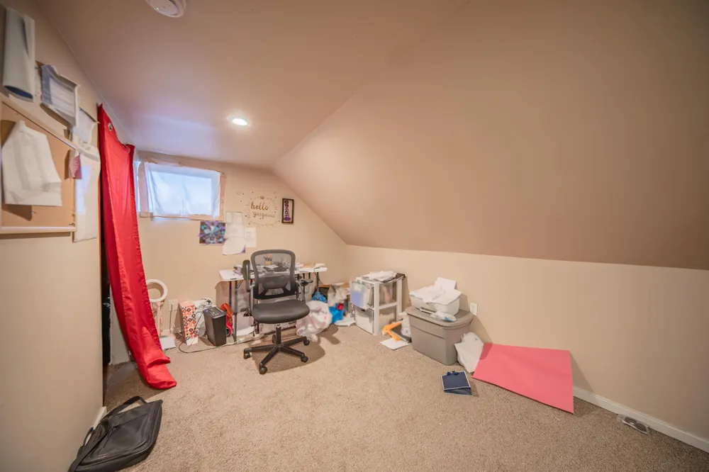 674 Campbell Avenue Ypsilanti, MI 48198