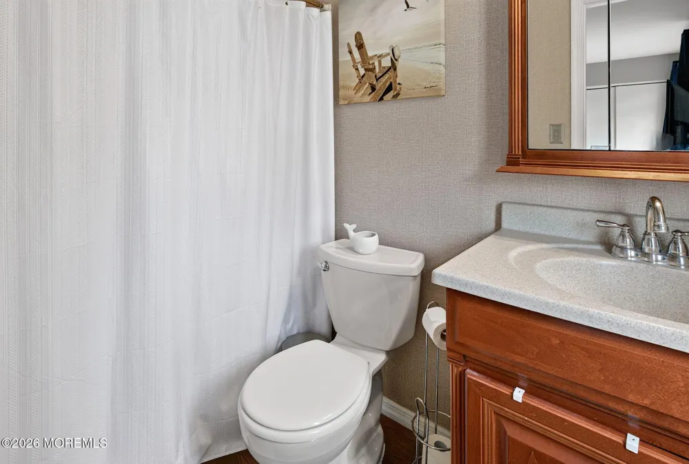 20 Karwatt Court Sayreville, NJ 08872