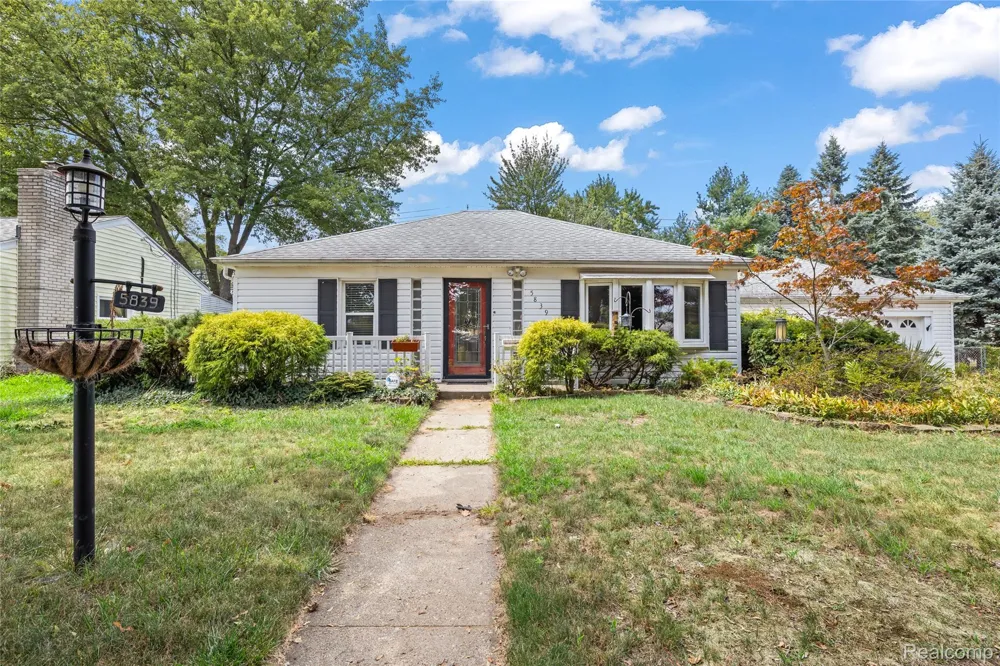 5839 Yale Street Westland City, MI 48185