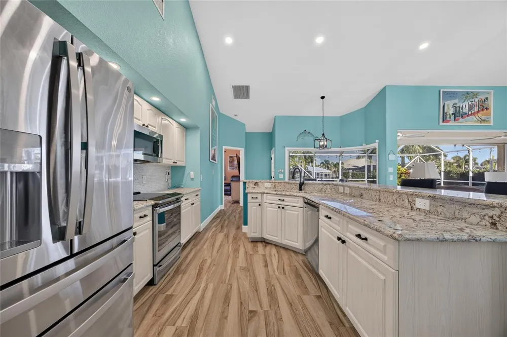 959 BAL HARBOR BOULEVARD Punta Gorda, FL 33950