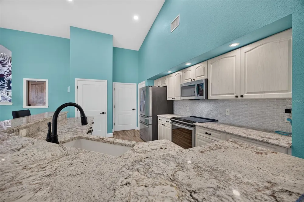 959 BAL HARBOR BOULEVARD Punta Gorda, FL 33950