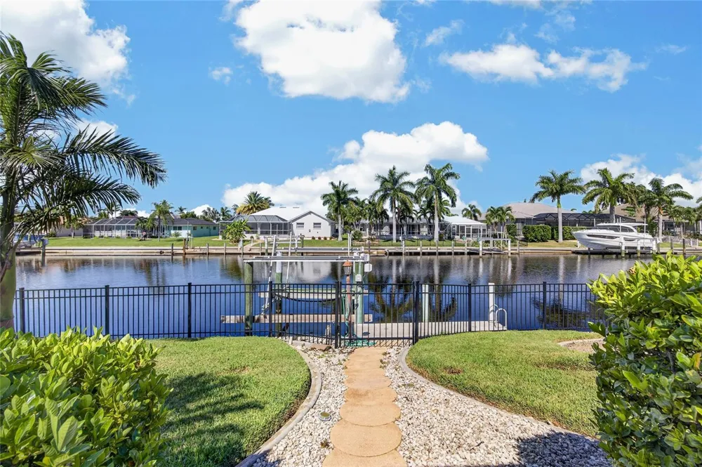 959 BAL HARBOR BOULEVARD Punta Gorda, FL 33950