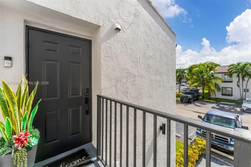 1180 NW 124TH PLACE #208 Miami, FL 33182