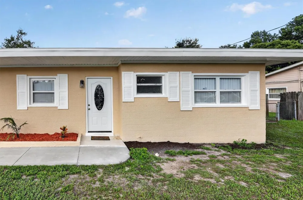 208 PALMYRA DRIVE Orlando, FL 32807