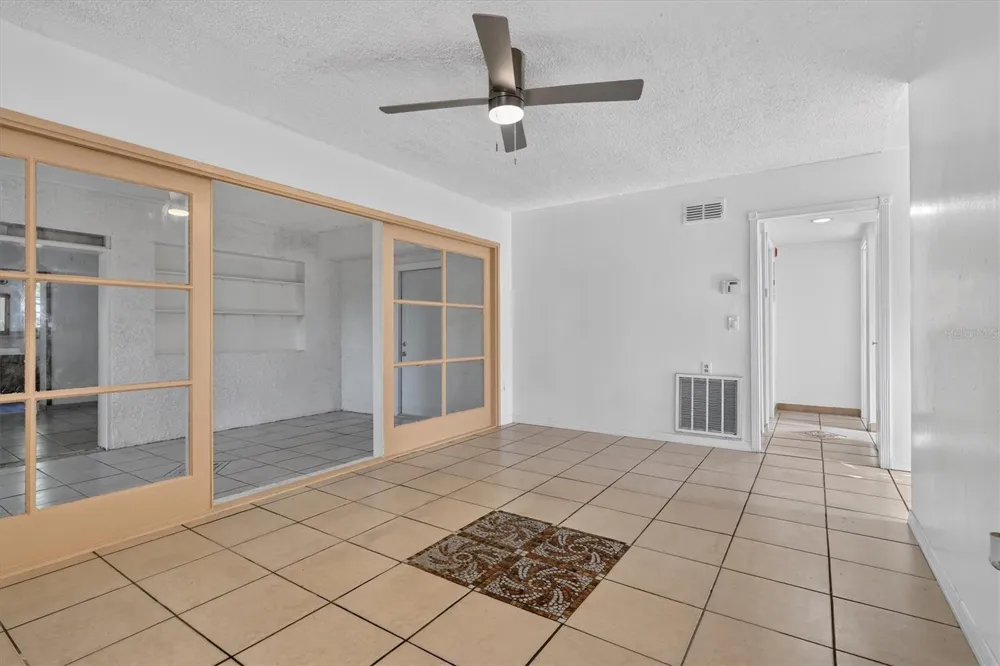 208 PALMYRA DRIVE Orlando, FL 32807