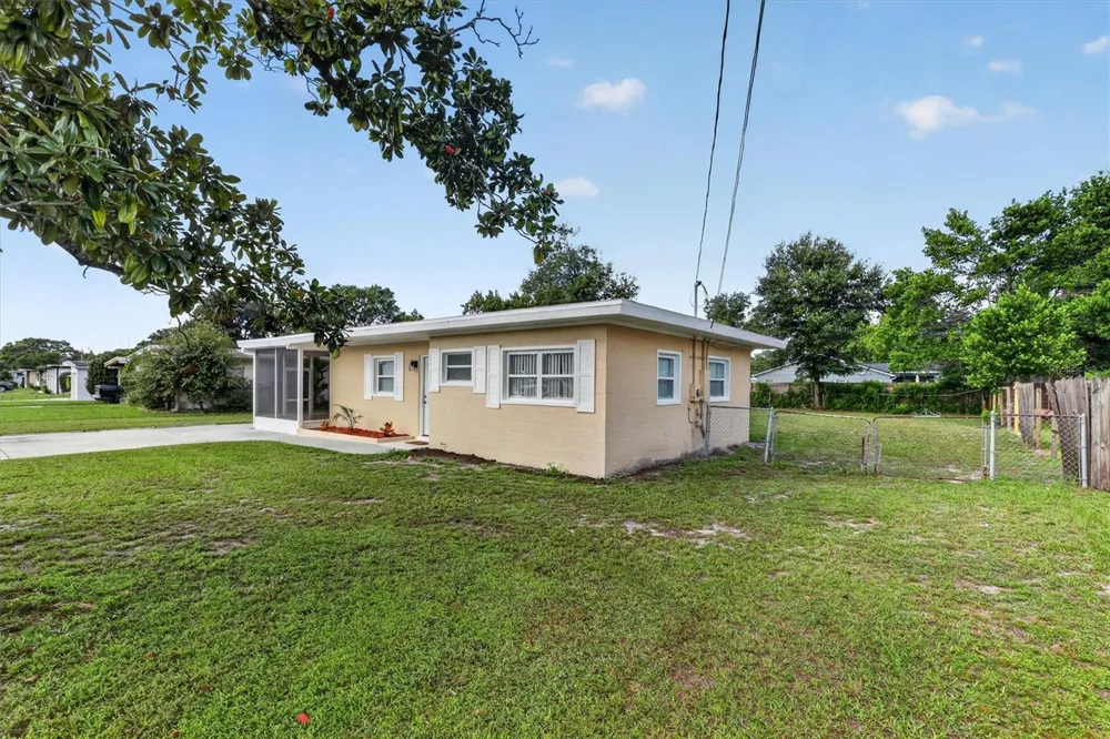 208 PALMYRA DRIVE Orlando, FL 32807
