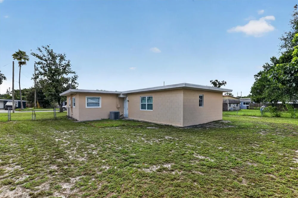 208 PALMYRA DRIVE Orlando, FL 32807