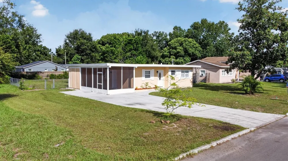 208 PALMYRA DRIVE Orlando, FL 32807