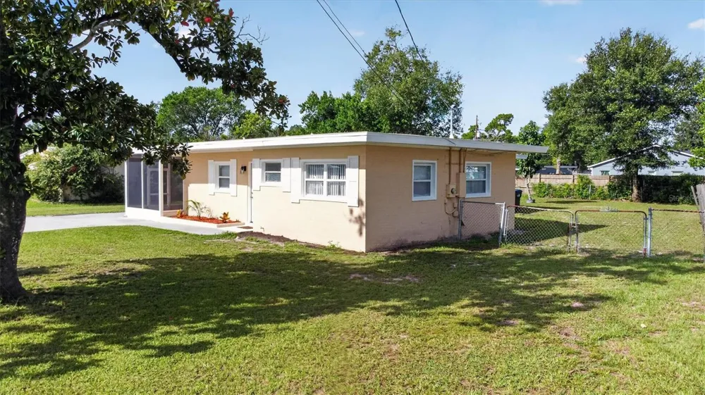 208 PALMYRA DRIVE Orlando, FL 32807