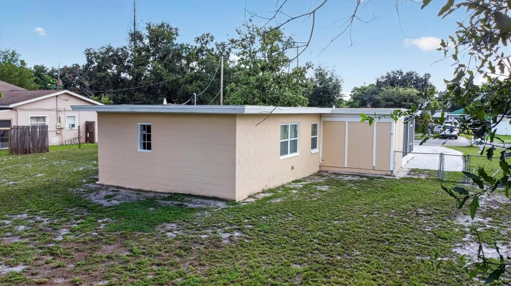 208 PALMYRA DRIVE Orlando, FL 32807