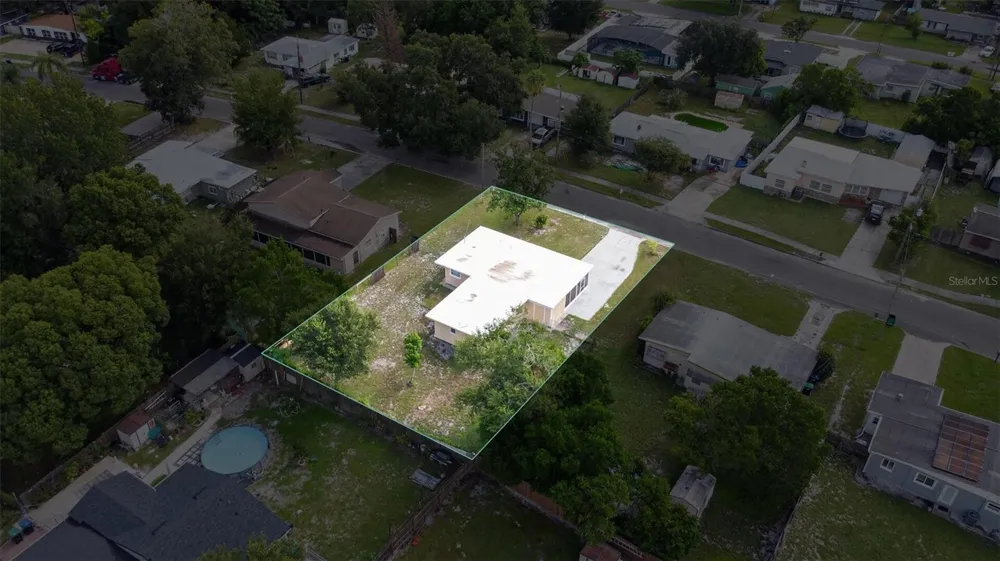 208 PALMYRA DRIVE Orlando, FL 32807