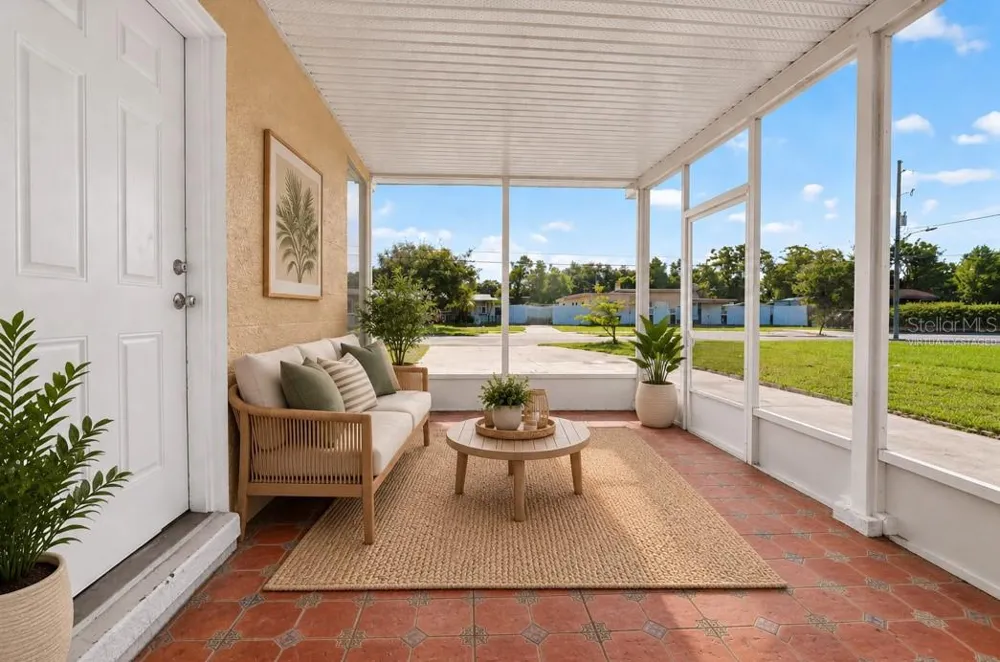 208 PALMYRA DRIVE Orlando, FL 32807