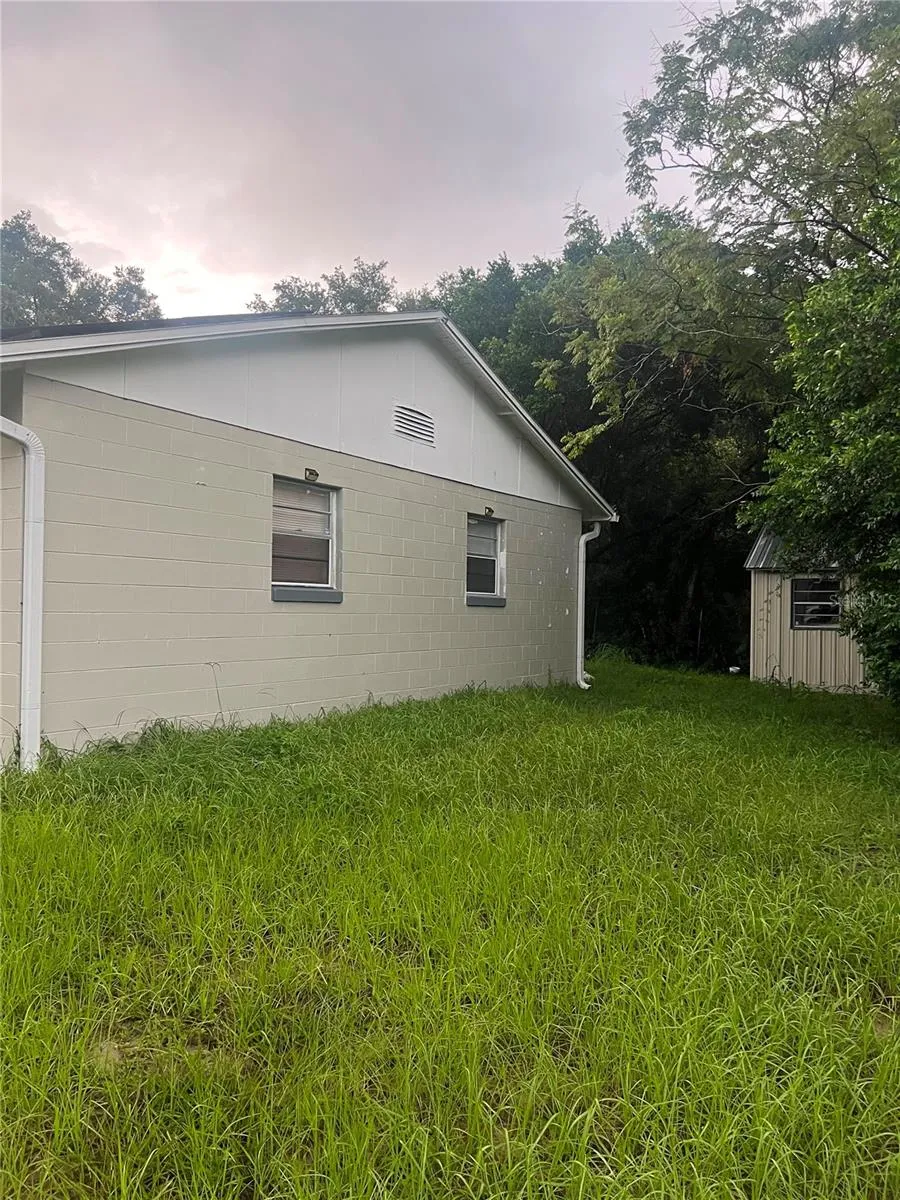 833 LONGVIEW AVENUE Deland, FL 32720