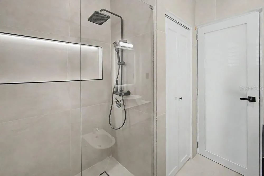 3 PARKSIDE Guaynabo, PR 00968