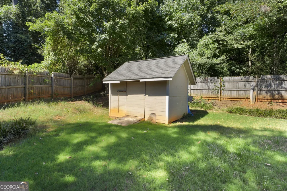 1000 Georgian Hills Dr Lawrenceville, GA 30045