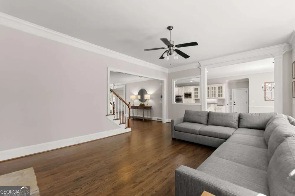 960 Allen Lake LN Suwanee, GA 30024