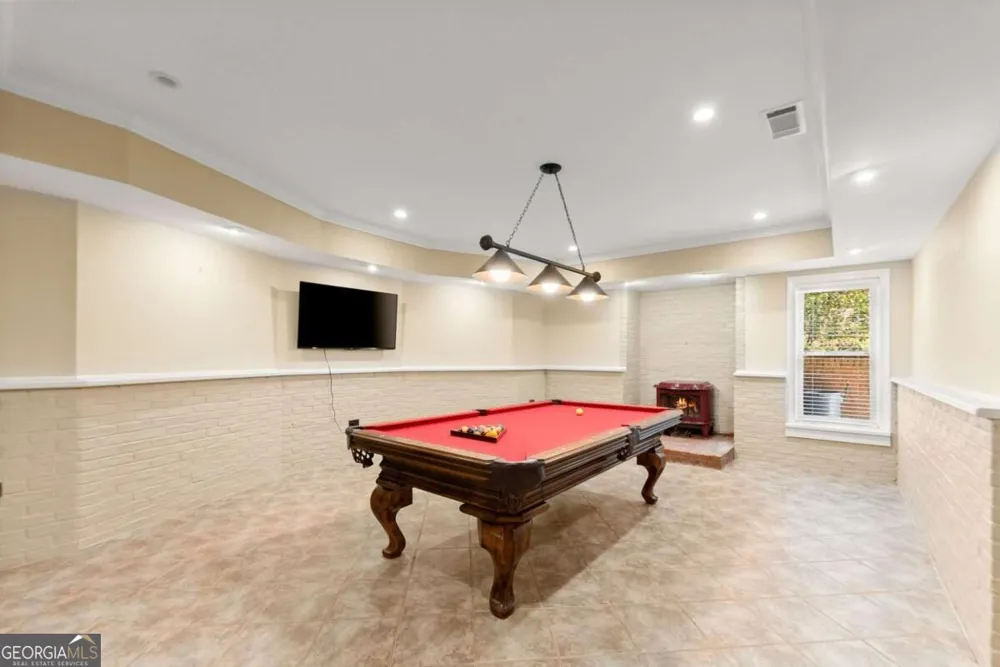 960 Allen Lake LN Suwanee, GA 30024