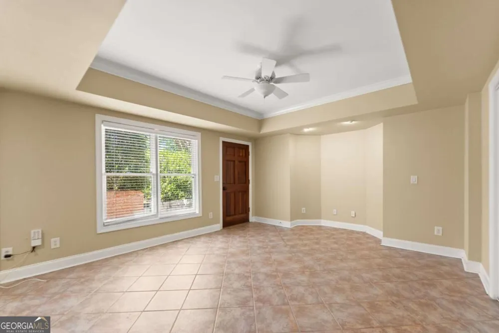 960 Allen Lake LN Suwanee, GA 30024