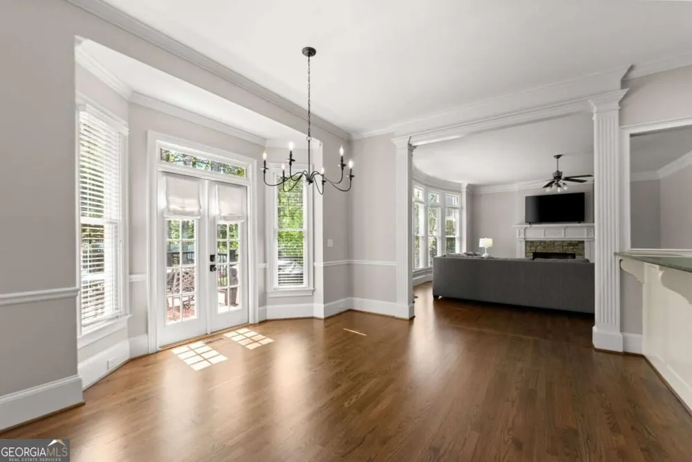 960 Allen Lake LN Suwanee, GA 30024