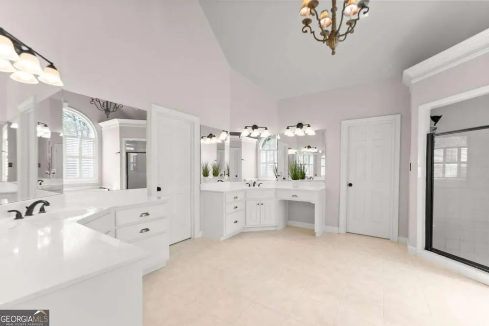 960 Allen Lake LN Suwanee, GA 30024