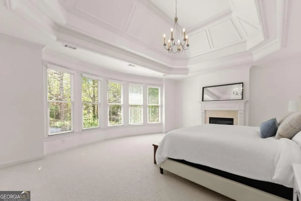 960 Allen Lake LN Suwanee, GA 30024
