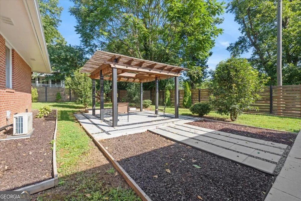 437 Pine ST Madison, GA 30650