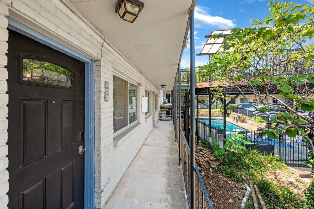 1202 Newning Avenue #208 Austin, TX 78704