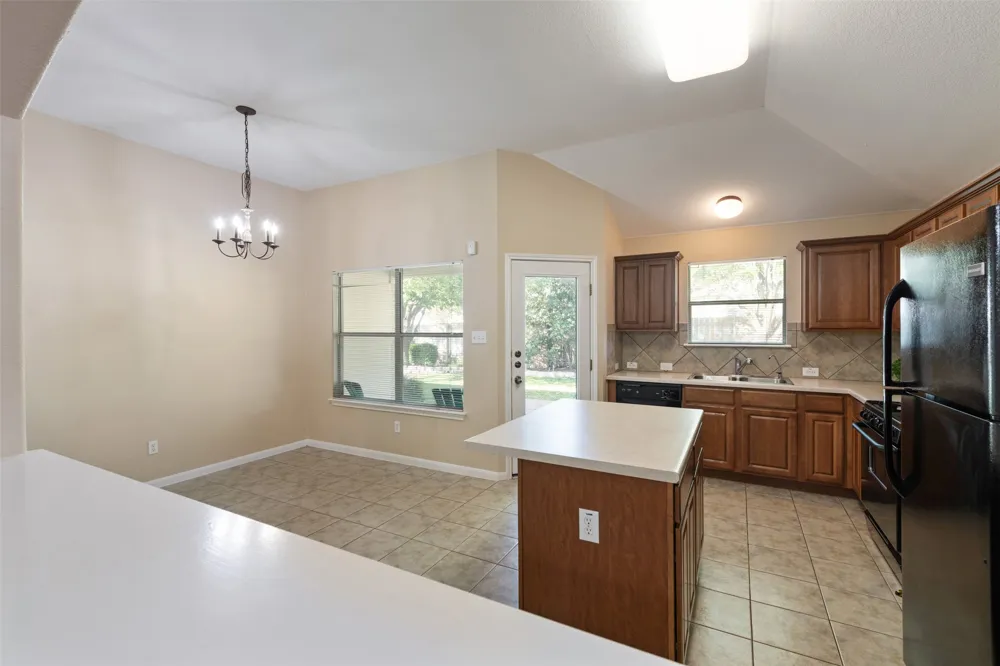 4423 Meadowside Lane Round Rock, TX 78665