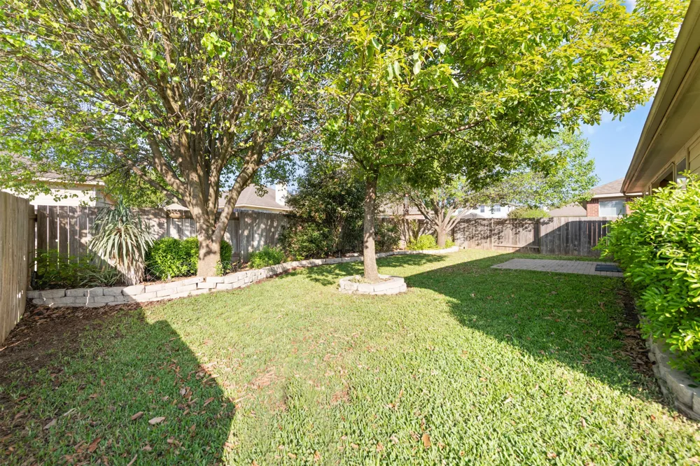 4423 Meadowside Lane Round Rock, TX 78665