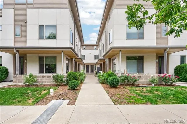 2132 Decatur Street Denver, CO 80211