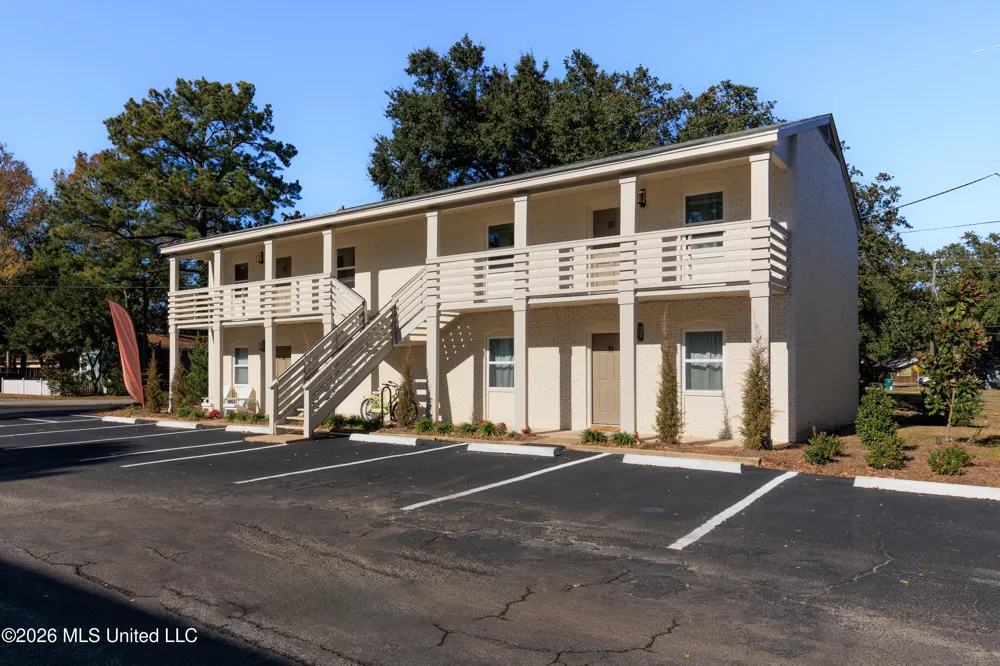 114 Ethel Circle Ocean Springs, MS 39564