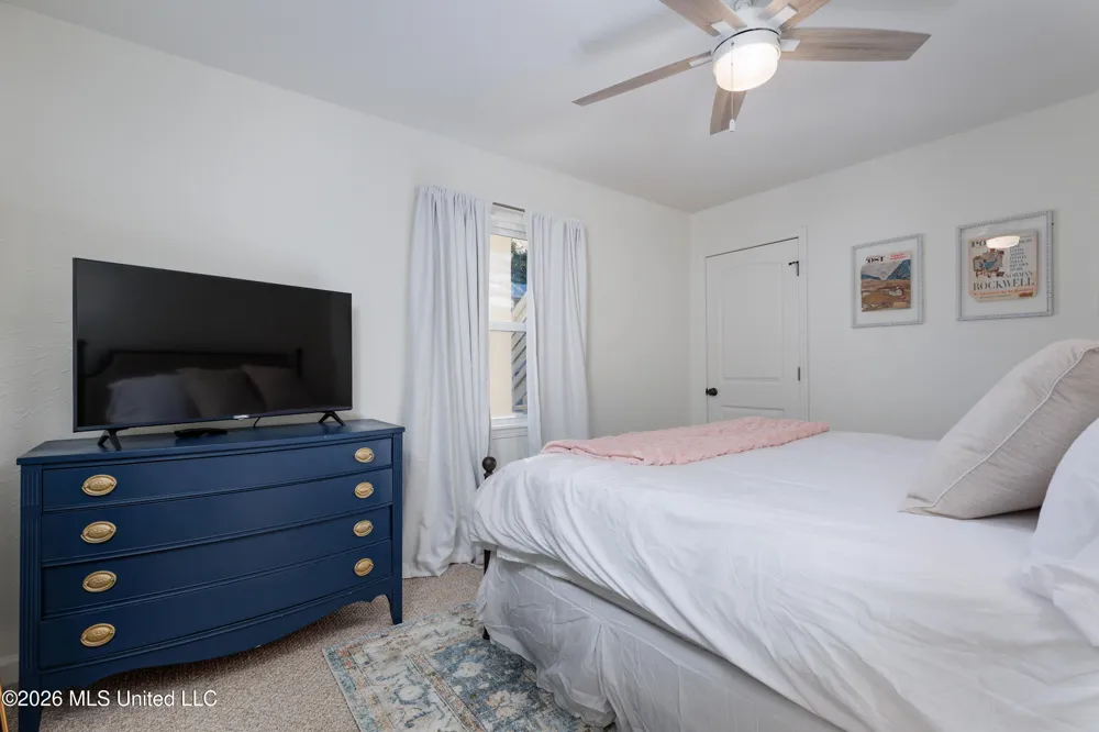 114 Ethel Circle Ocean Springs, MS 39564