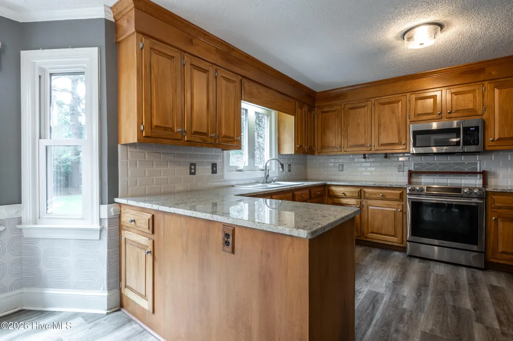 1602 Woodwind Drive Greenville, NC 27858
