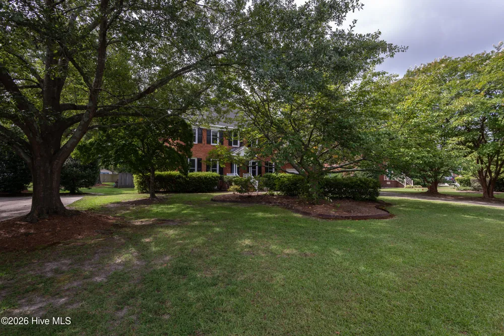 1602 Woodwind Drive Greenville, NC 27858