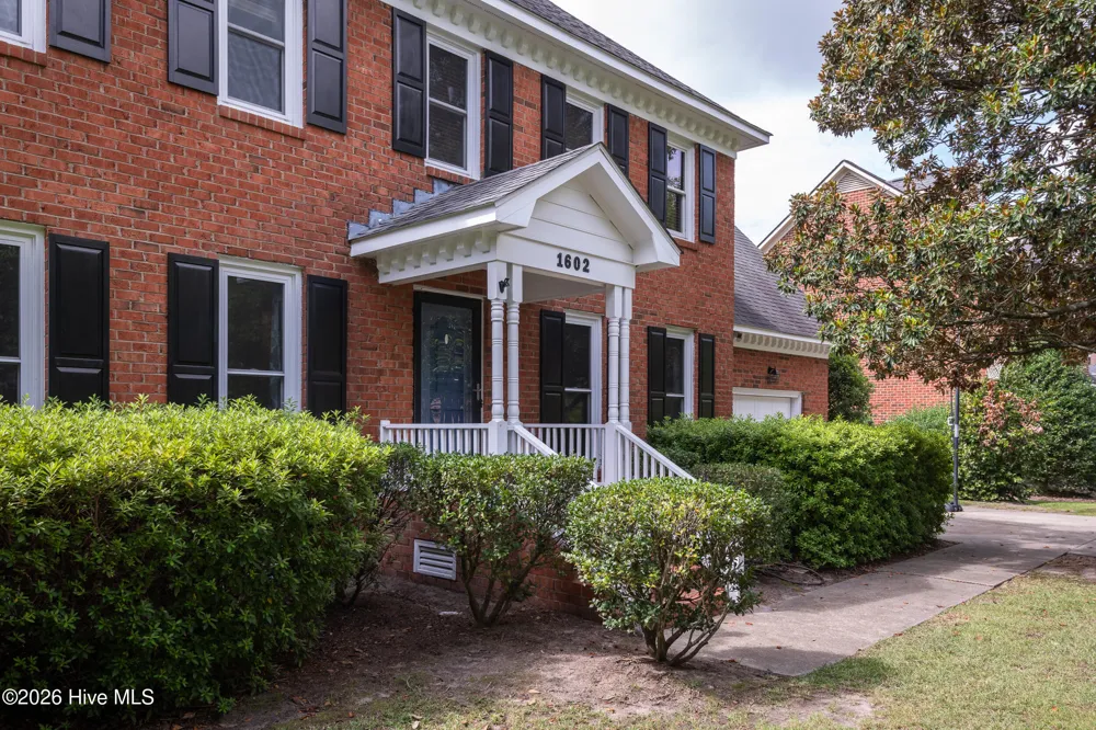 1602 Woodwind Drive Greenville, NC 27858