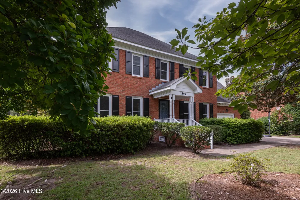 1602 Woodwind Drive Greenville, NC 27858
