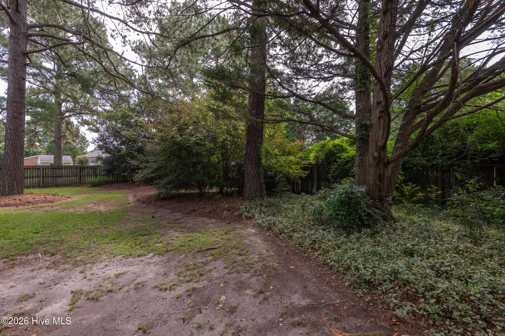 1602 Woodwind Drive Greenville, NC 27858