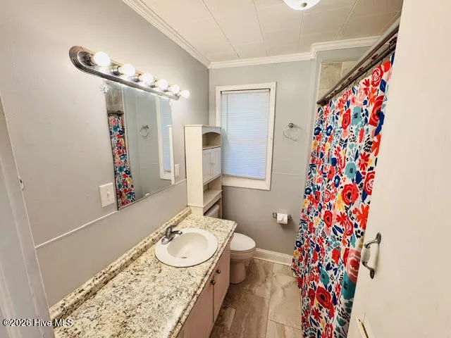 26 Silver Lake Road Wilmington, NC 28412