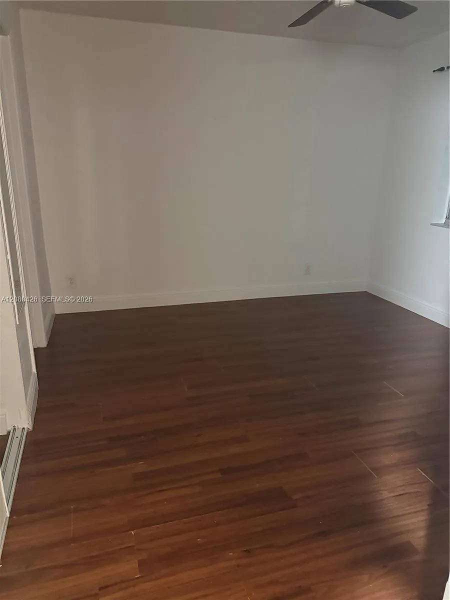 838 Twin Lakes Dr #19-E Coral Springs, FL 33071
