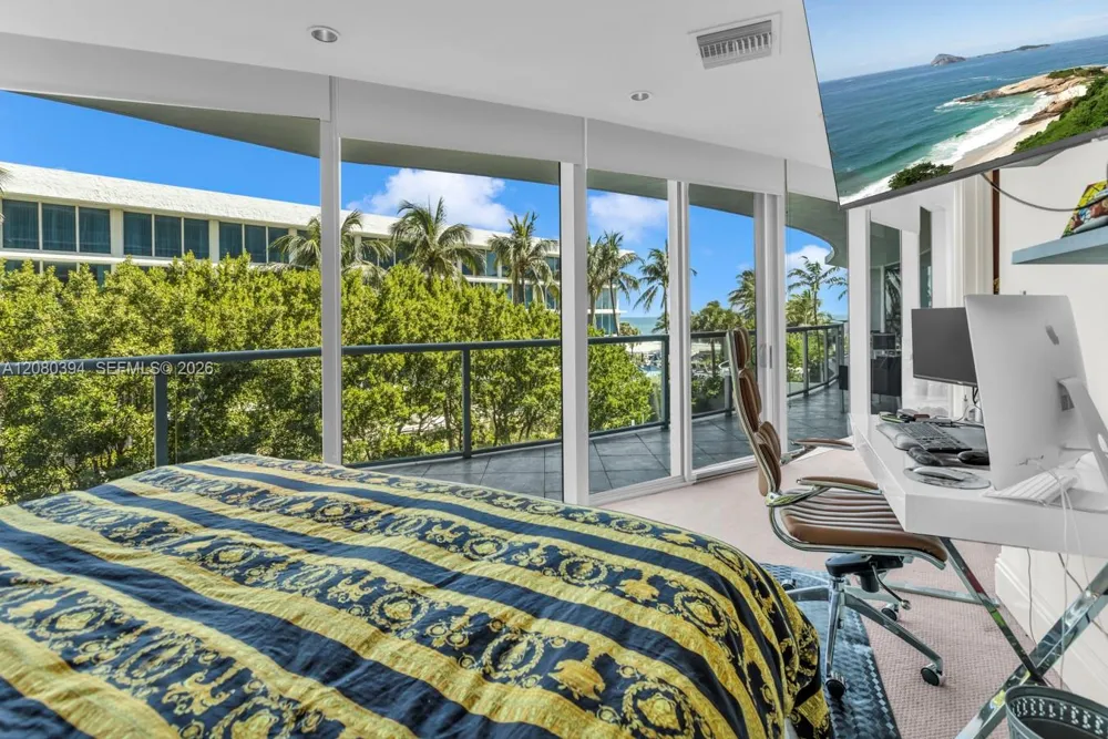 1200 Holiday Dr #208 Fort Lauderdale, FL 33316